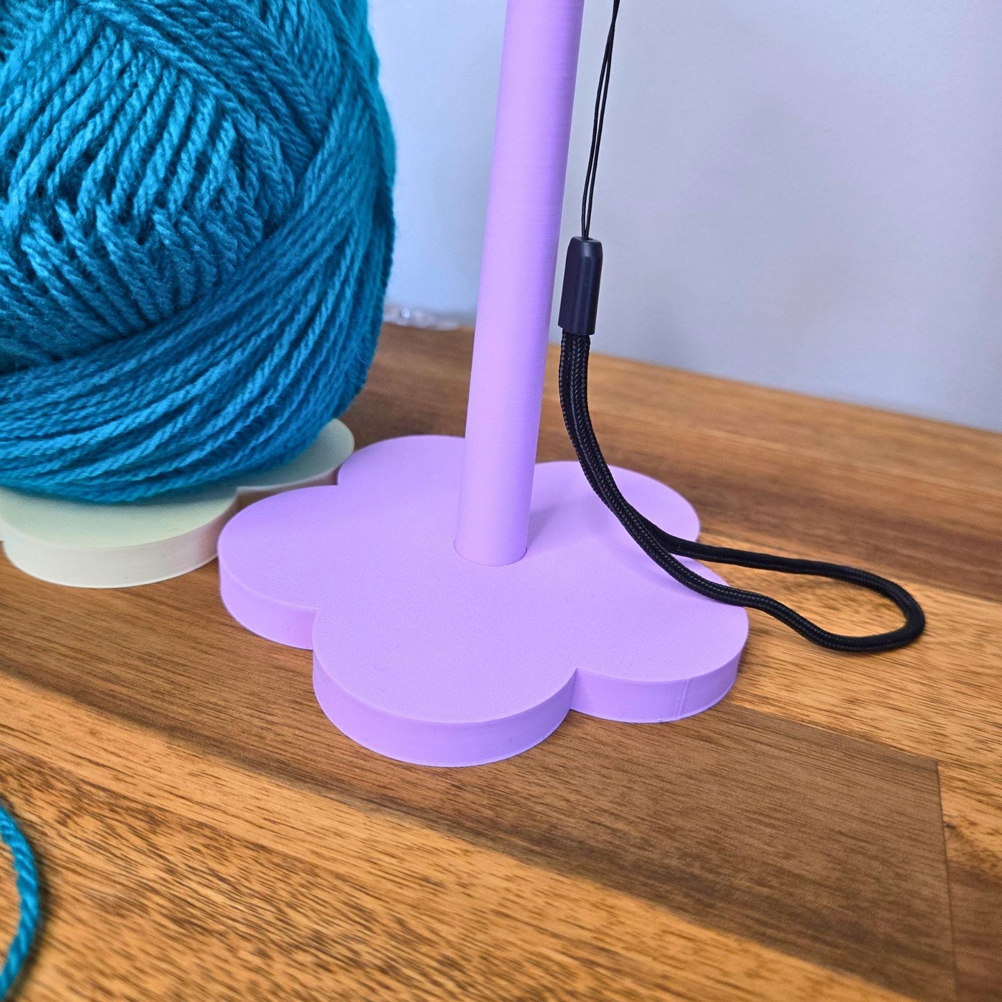 Portable Wrist Yarn Holder