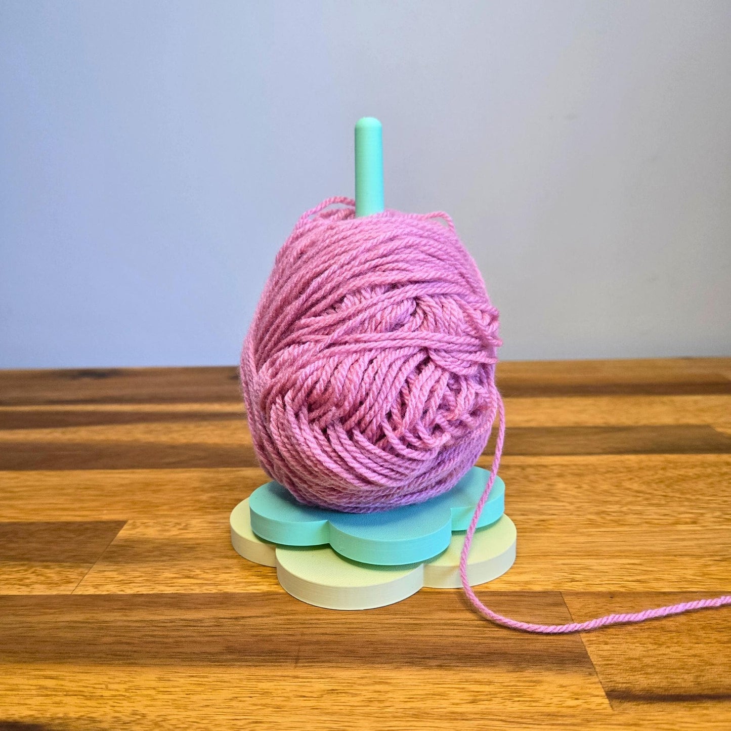 Rotating Yarn Holder