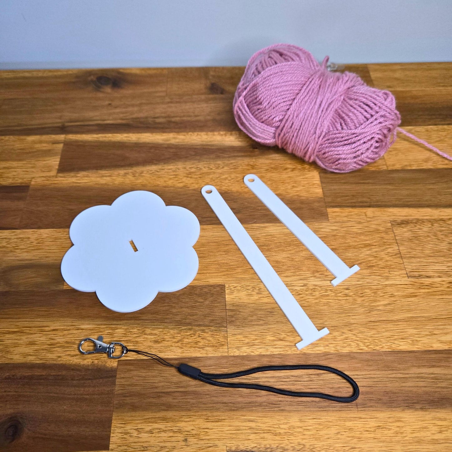 Portable Wrist Yarn Holder