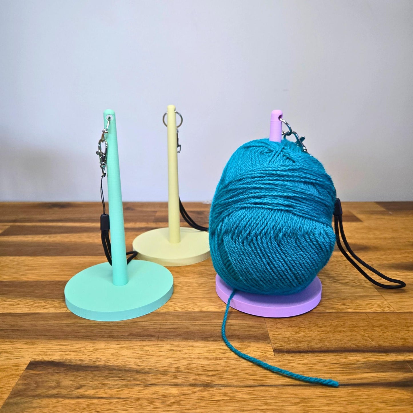 Portable Wrist Yarn Holder