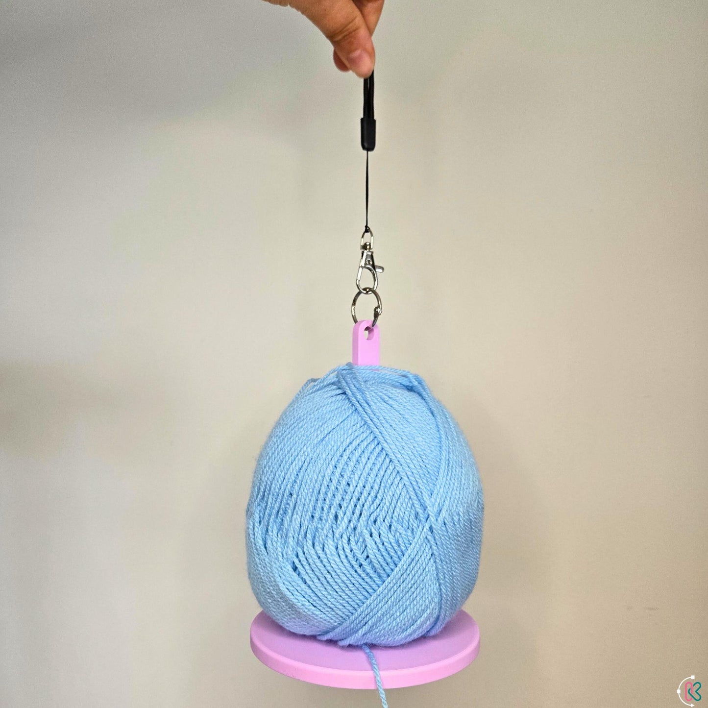 Portable Wrist Yarn Holder