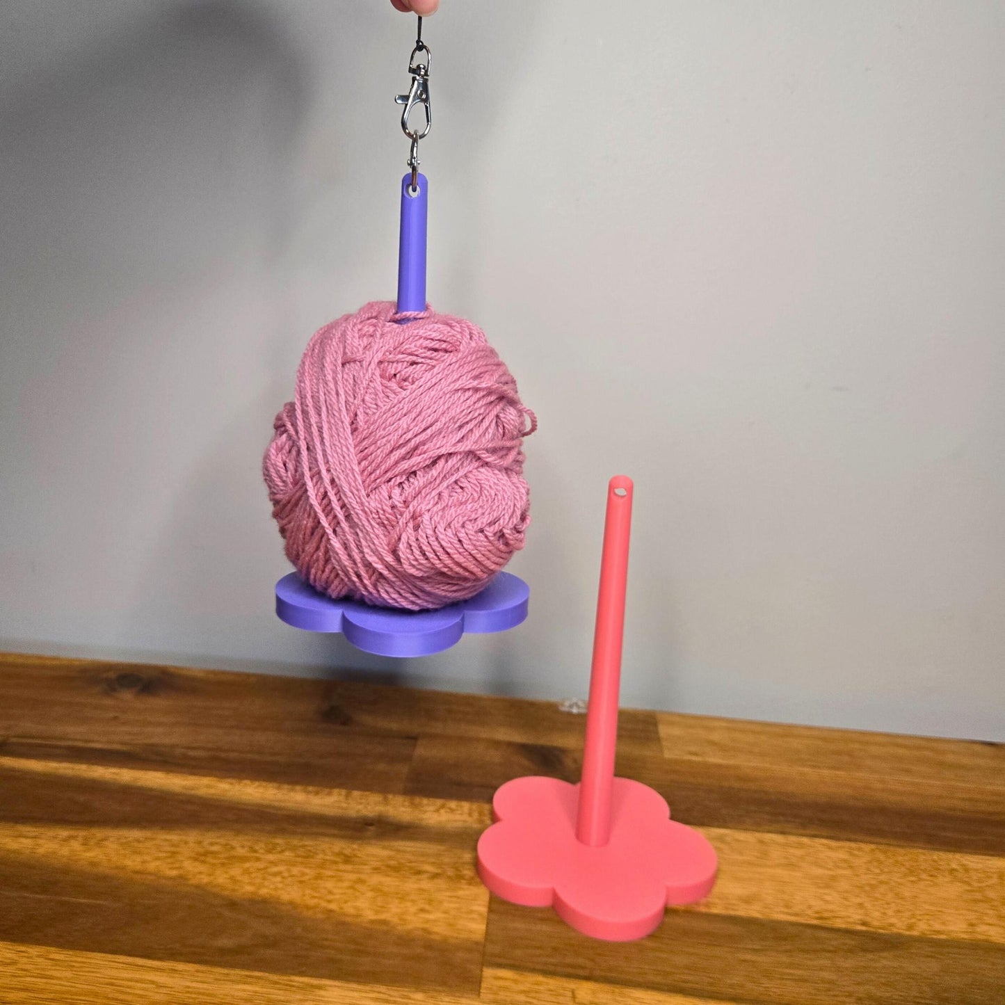 Portable Wrist Yarn Holder