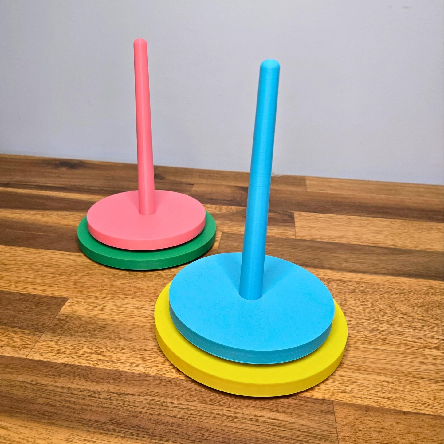 Rotating Yarn Holder