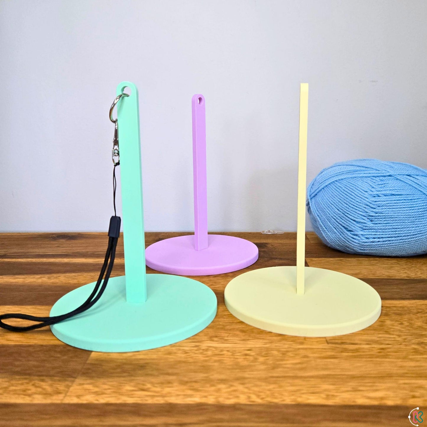 Portable Wrist Yarn Holder