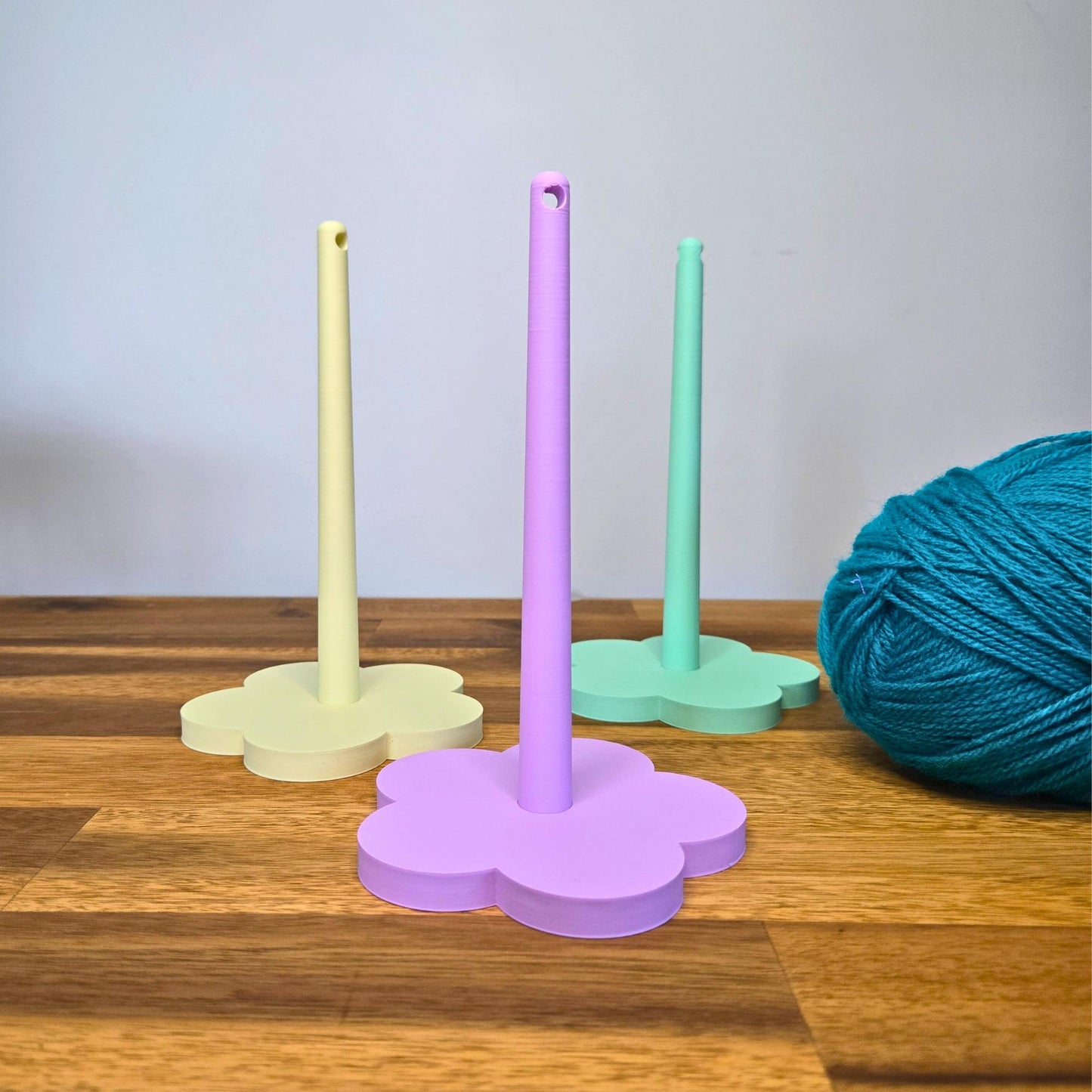 Portable Wrist Yarn Holder