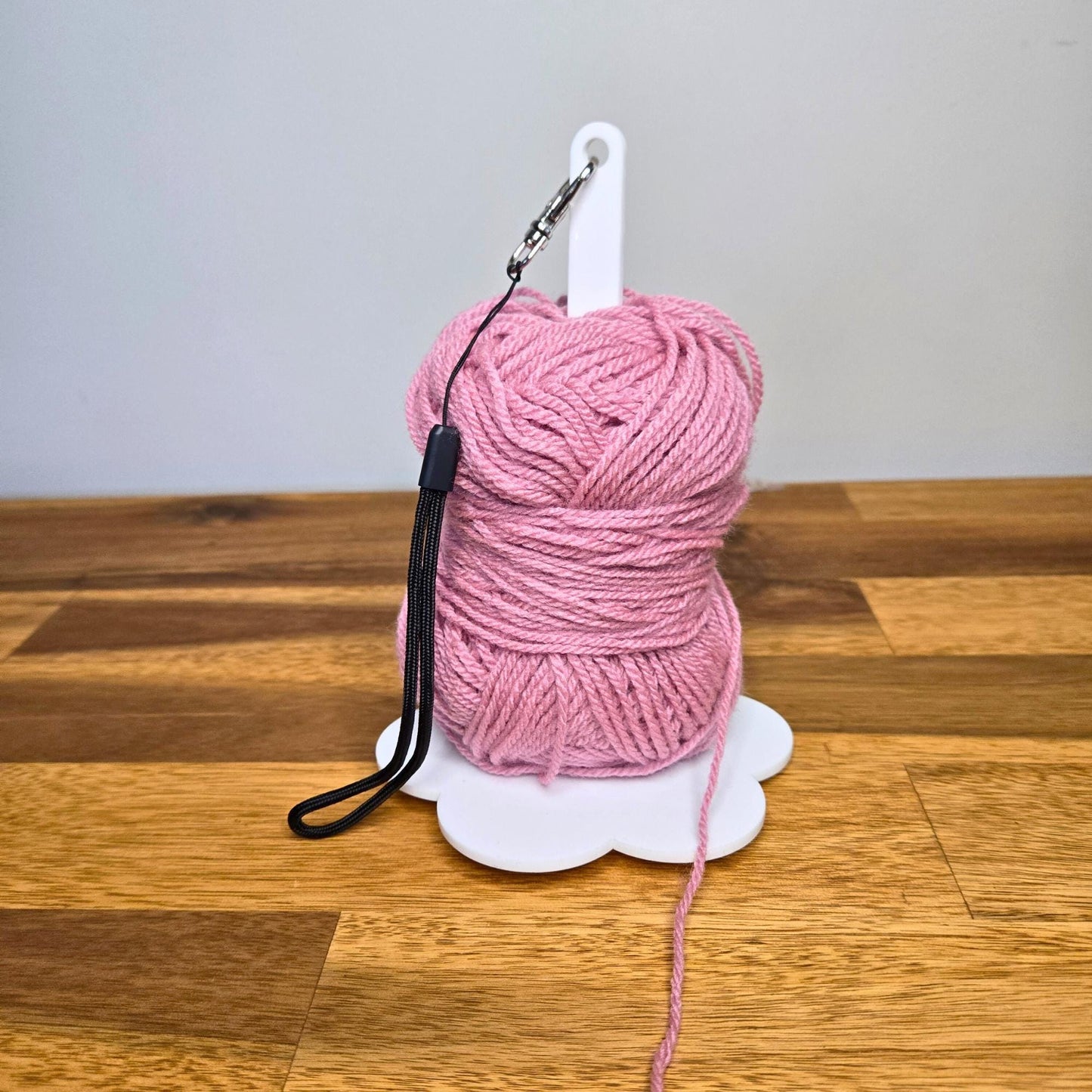 Portable Wrist Yarn Holder